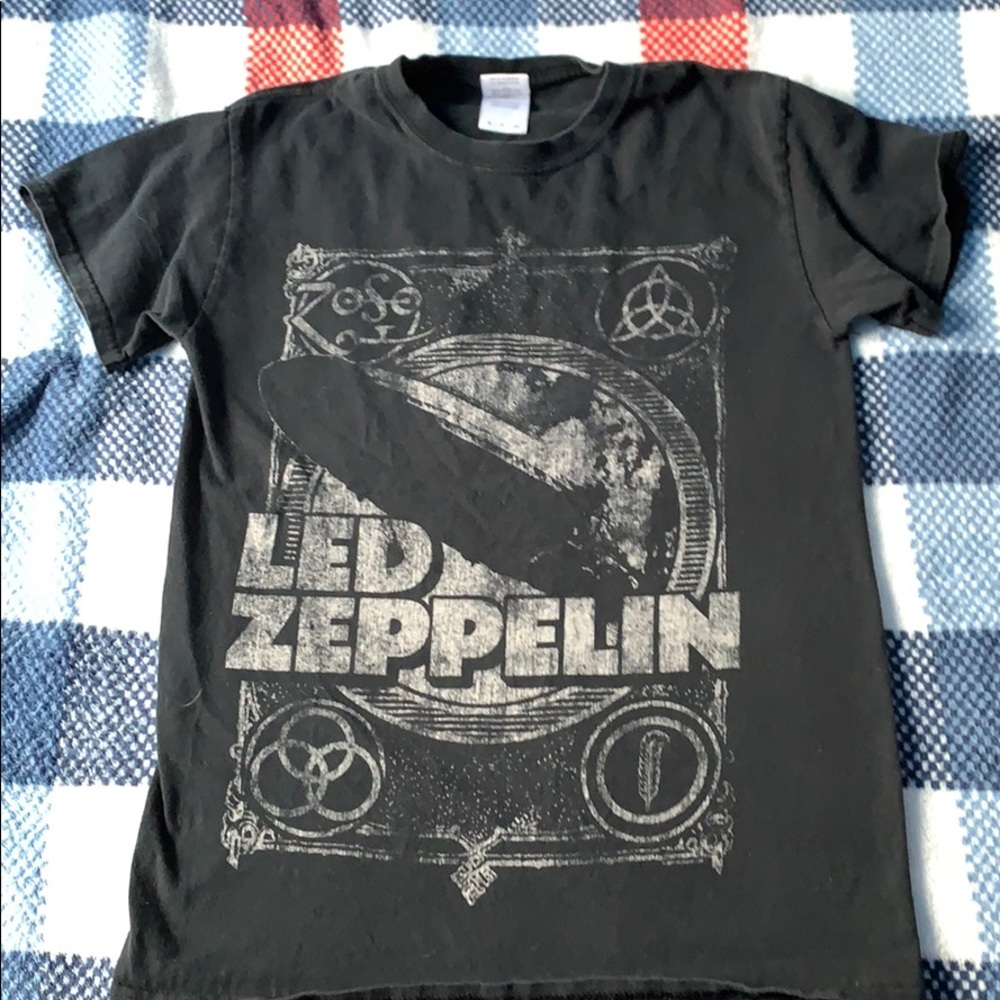 Led Zeppelin t-shirt